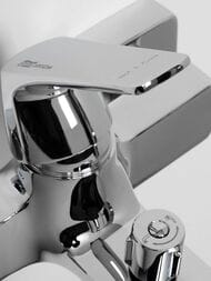 Смеситель для ванны WasserKRAFT Neime 1901 с коротким изливом, хром