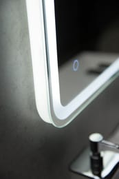 ������� BelBagno (600x30x600) � ���������� � ��������� ������������ SPC-MAR-600-600-LED-TCH