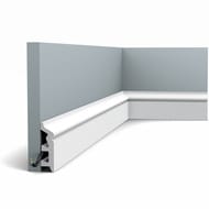 Плинтус Orac Decor SX122 (79х22х2000) белый (шт.)