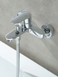 Смеситель для ванны/душа Aquatek Ника AQ1840CR настенный, однозахватный, излив 164мм, цвет: хром