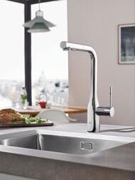 Смеситель Grohe Essence 30270000 для кухни, однорычажный, гибкая подводка 3/8