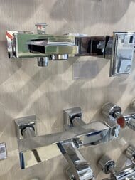 Уценка!Смеситель Gessi Eleganza 46013 для ванны настенный с переключателем ванна/душ