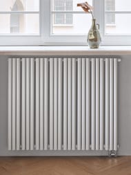 Радиатор стальной Empatiko Takt V R1 однотруб 1192х236х95 30 сек НП.подкл, 972 Вт, Mild White