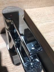Уценка! Смеситель Duravit B.2 для раковины однозахватный , излив 101мм, хром B21010002010