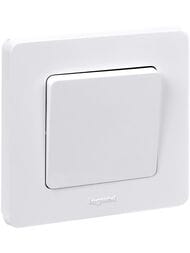 ����������� LEGRAND INSPIRIA  ������������� 10 AX 250 � ����� 673600