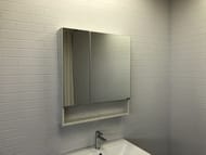 Зеркало-шкаф COMFORTY Никосия-70 (700х800х135) подвесной, без подсветки, дуб белый 00-00006163