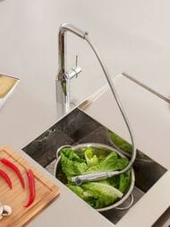 Смеситель Grohe Essence 30270000 для кухни, однорычажный, гибкая подводка 3/8