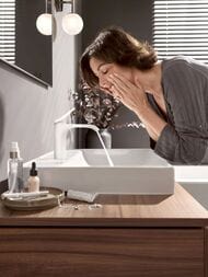 Смеситель Hansgrohe Vivenis 75020700 для раковины, однорычажный, 110, сливной гарнитур, мат.белый — изображение 3