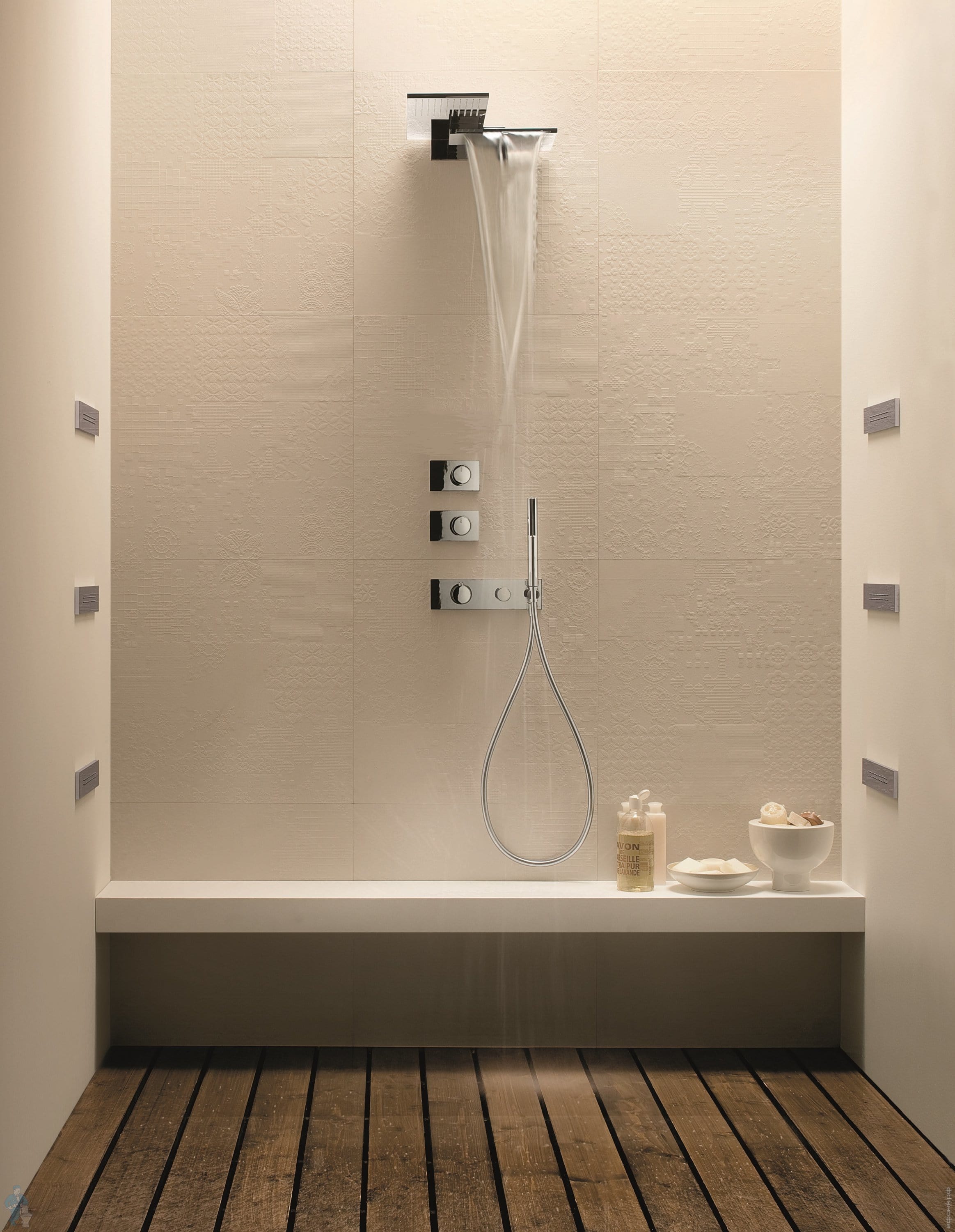 Верхний душ Fantini Venezia 490х350 настенный двойной: дождь/каскад ...