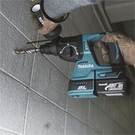 ���������� MAKITA DHR242RT �������������� LXT BL, 18�, SDS-plus, 3 ������, 24��, 1x5.0��, �/�