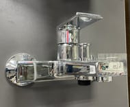Уценка! Смеситель для ванны/душа Hansgrohe Vernis Shape 71450000 настенный, однозахватный, хром - уценка. — миниатюра 3