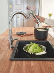 Смеситель Grohe Zedra 32294002 для кухни, выдвижной поворотный излив, хром