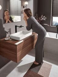 Смеситель Hansgrohe Vivenis 75042670 для раковины, однорычажный, излив 250, матовый черный — изображение 2