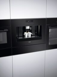 ���������� ������������ AEG KKE884500B (455x595x361) ������