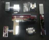 Уценка! Смеситель для ванны/душа Daniel Skyline SK610CR однозахватный, с душевым набором, хром