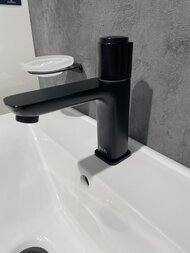 Уценка! Смеситель Iddis SLIDE Push Control с кнопочным управлением, черный SLIBLBTi01 - уценка. — миниатюра 3