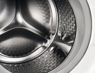 ���������� ������ AEG L8FBE48SRI (819x596x540) ������������, �������� 8 ��, 1400 ��/���