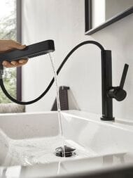 Смеситель Hansgrohe Finoris 76063000 для раковины, с вытяжным душем, хром — изображение 8