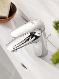 Смеситель Grohe EuroStyle 2015 Solid 23707003 для умывальника со сливным гарнитуром, S-Size, хром