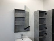 Зеркало-шкаф COMFORTY Эдинбург-60 (580х800х155) подвесной, бетон-светлый 00-00002043