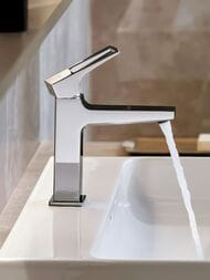 Смеситель Hansgrohe Metropol 74502000 на раковину с клапаном клик-клак, излив 100 мм, ручка-петля