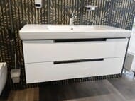 Уценка! Тумба с раковиной и смесителем Villeroy&Boch Subway 2.0 подвесная, 2 ящика, цвет: белый