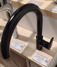 Уценка! Смеситель для кухни Hansgrohe Vernis Blend 71870670 однорычажный, поворотный излив, черный