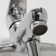 Смеситель для ванны WasserKRAFT Leine 3501 настенный, однозахв., кор. излив, душ. гарнитур, хром