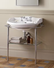 Консоль для раковины Devon&Devon Boston DEBOSTONCR (810х880х500) напольная, с полотенцедержателями и стеклянной полочкой, цвет: хром — изображение 2