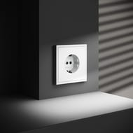 Розетка встраиваемая VOLTUM S70 с заземлением, 16А, белый матовый VLTM_VLS040102