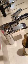Уценка! Смеситель для умывальника Hansgrohe Metris 31080000 однозахв., излив 100мм, д/к, хром - уценка. — миниатюра 3