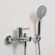 Смеситель для ванны WasserKRAFT Main 4101 однозахватный, короткий излив, душ. гарнитур, цвет: хром