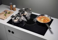 Электрическая варочная панель BORA Basic (760х515) Hyper, 4 зоны нагрева, с вытяжкой (отвод) BHA