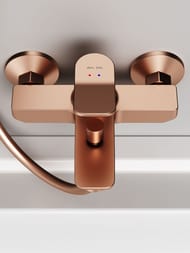 Смеситель AM.PM X-Joy F85A10044 для ванны/душа, настенный, однозахватный, фикс. излив розовое золото