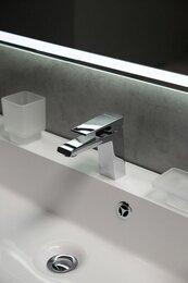 ������� BelBagno (1200x30x800) � ���������� � ��������� ������������ SPC-MAR-1200-800-LED-TCH