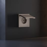 Накладка для розетки с/з, защитными шторками и крышкой Voltum S70 VLS000814, капучино