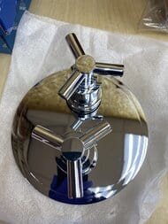 Уценка! Смеситель Grohe Atrio 19395000 для ванны термост, внешняя часть, хром