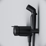 Смеситель AM.PM X-Joy TouchReel F0H85A822 с гигиеническим душем, полкой, бумагодержателем, черный — изображение 3