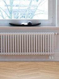 Радиатор Zehnder Charleston 3050 трехтрубчатый 30 секций, нижнее подключение 1/2", 1920Вт, белый