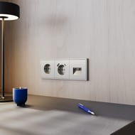 Рамка пластиковая VOLTUM S70 на 3 поста, шелк VLS100304