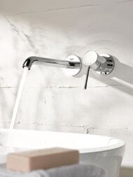 Смеситель Grohe Essence 19967001 для раковины на два отверстия, встраиваемый, внешняя часть — миниатюра 2