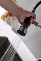 Смеситель для кухни BelBagno BB-LAM50-IN 2 излива - поворотный и гибкий, без донного клапана,сатин