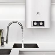 Водонагреватель накопительный Electrolux EWH 80 Formax настенный 80л (729х469х454) 220В, 2 кВт