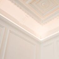 Карниз Orac Decor C902 (103х103х2000) белый (шт.)