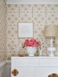 Обои виниловые на флизелине Thibaut Chestnut Hill wp (0,69х8,22) бежевые T72579 (рулон)