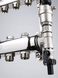 Коллекторная группа VALTEC  5 выходов, 1"х3/4" без расходомеров, нержавеющая сталь VTc.588.EMNX.0605 — миниатюра 9