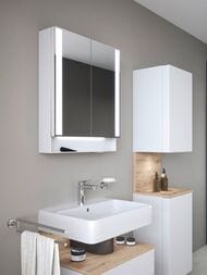 Зеркальный шкаф Duravit Qatego 600х750х155мм подвесной, с подсветкой, полочка, белый QA7150018180010