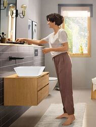 Смеситель для раковины Hansgrohe Rebris E 72568670 однозахватный, настенный, матовый черный — миниатюра 3