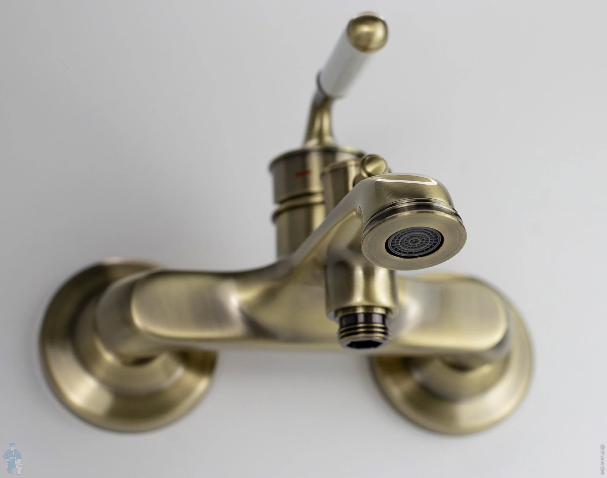 Смеситель для ванны ESKO Prague PG 54 настенный, однозахв., короткий ...