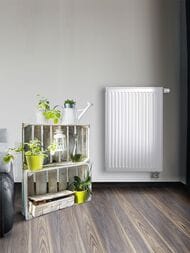 Радиатор стальной Royal Thermo Ventil Compact тип 21 ВШГ 500х1400х64, 2873Вт, ниж. подкл., RAL9016 M